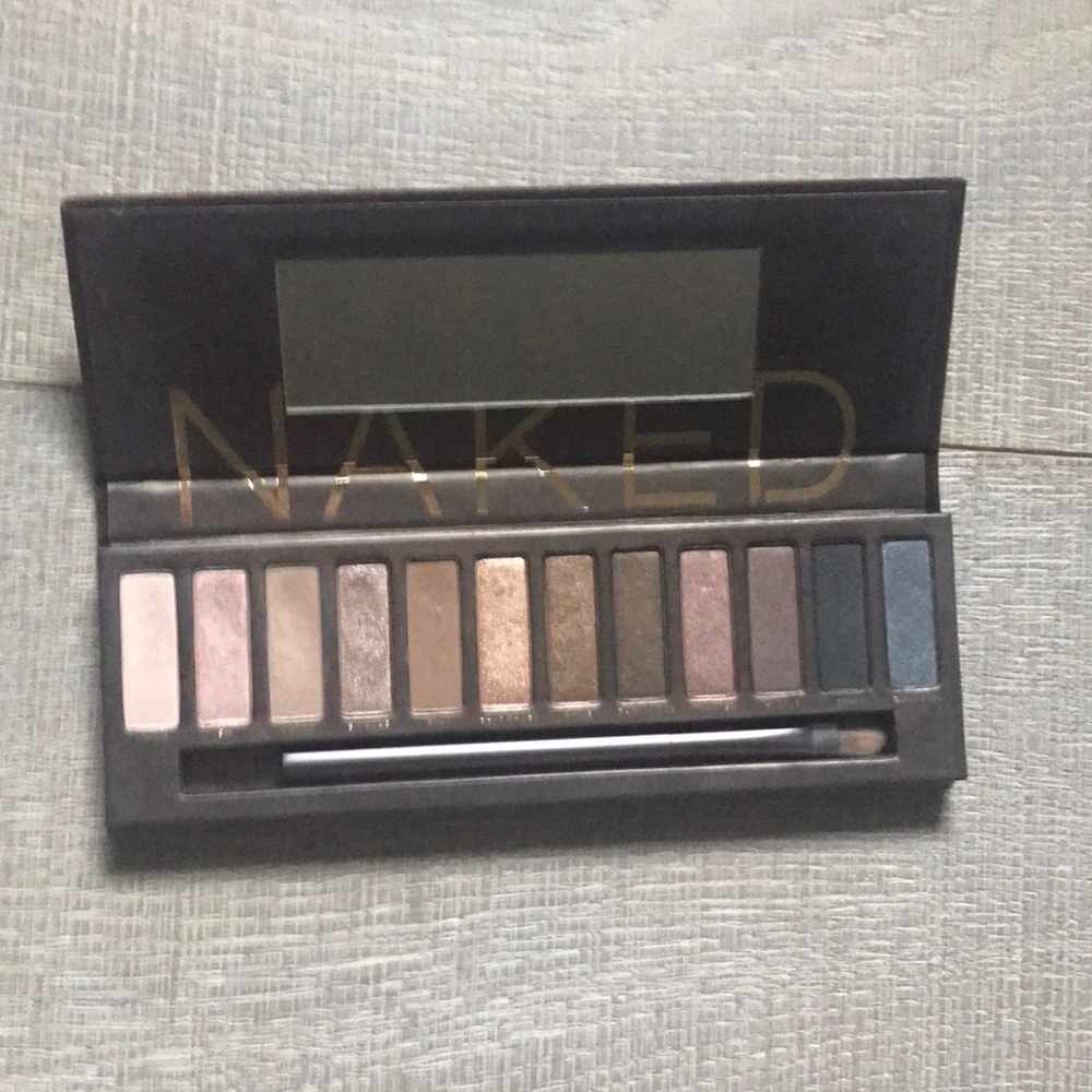 Urban decay naked eyeshadow palette